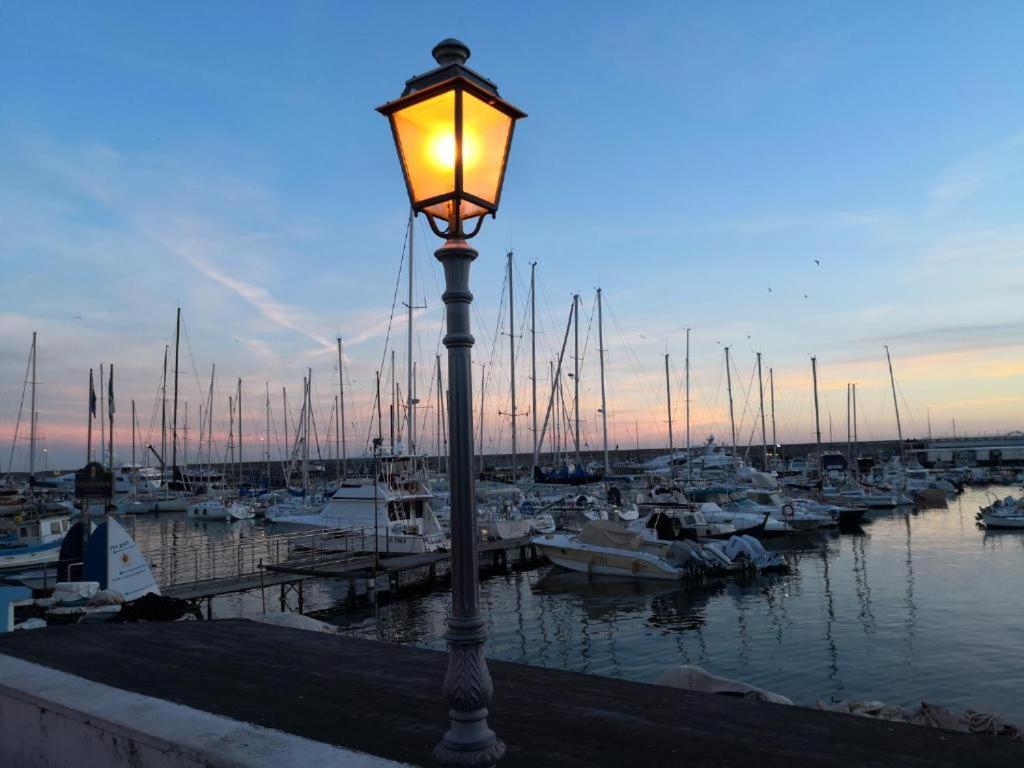 Petit Avec Classe San Remo Buitenkant foto