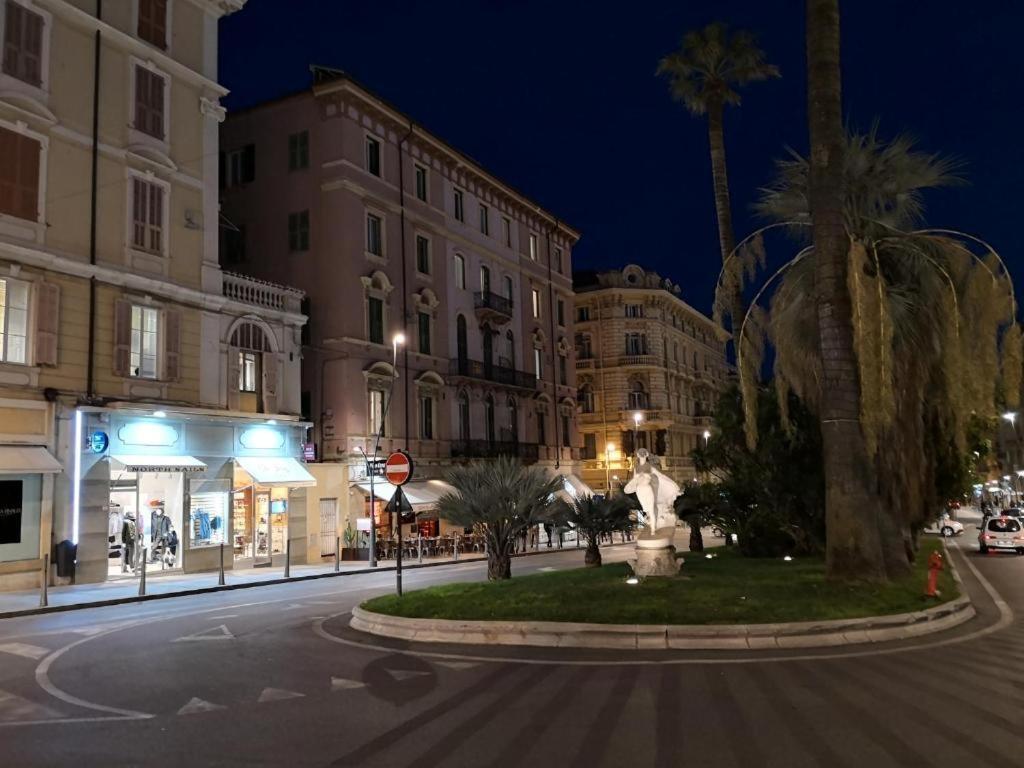 Petit Avec Classe San Remo Buitenkant foto