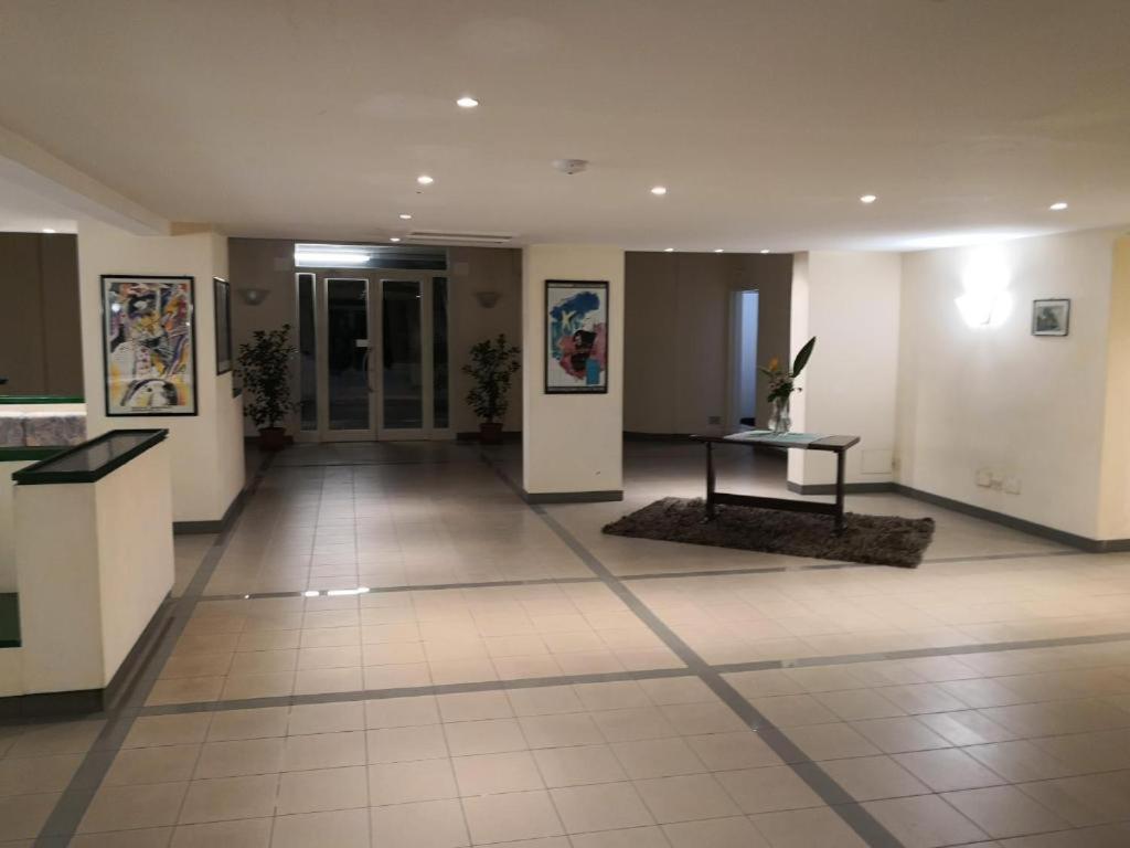 Petit Avec Classe San Remo Buitenkant foto