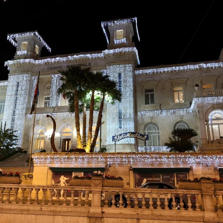 Petit Avec Classe San Remo Buitenkant foto