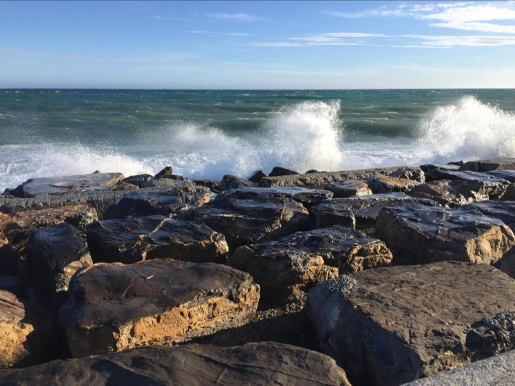 Petit Avec Classe San Remo Buitenkant foto